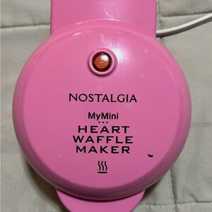 Nostalgia MyMini Pink Heart Waffle Maker